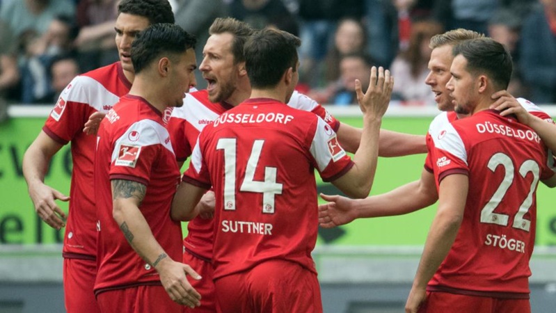 Tổng hợp vòng 27 Bundesliga: Ngôi đầu đổi chủ, thất vọng Gladbach - Bóng Đá