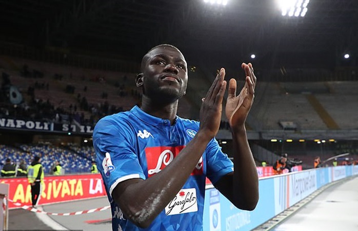 Manchester City join Manchester United in chase for Napoli ace Kalidou Koulibaly as they 'make £85m bid' - Bóng Đá