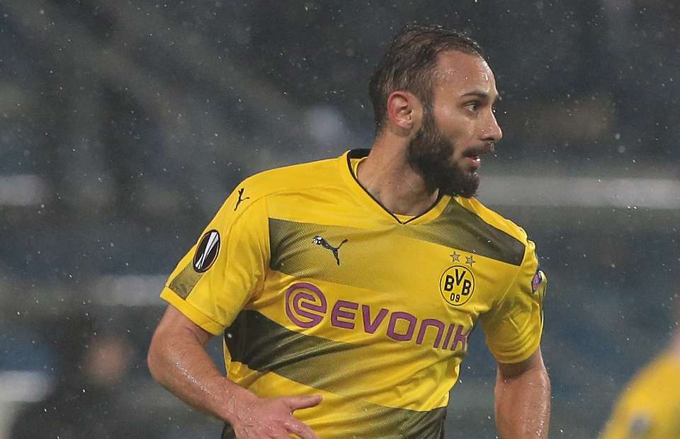 Toprak deserves a chance at Borussia Dortmund this season - Bóng Đá