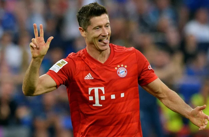 Robert Lewandowski reflects on hat-trick vs. Schalke  - Bóng Đá