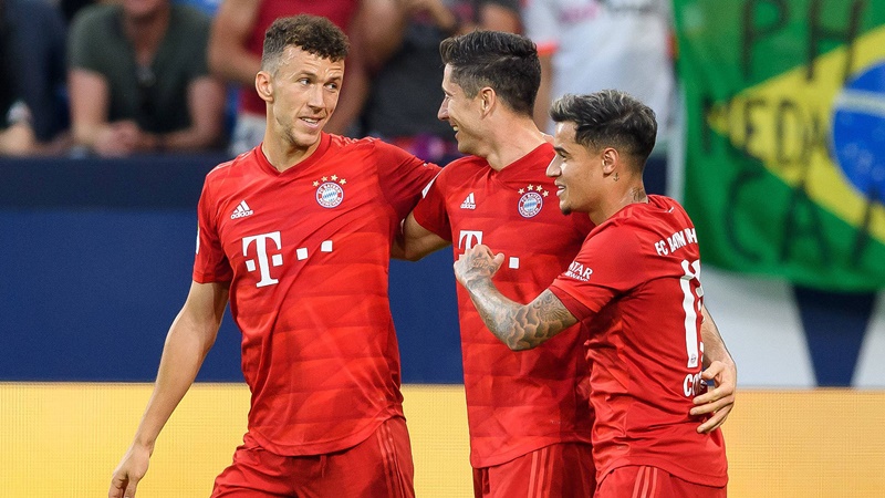 Robert Lewandowski reflects on hat-trick vs. Schalke  - Bóng Đá