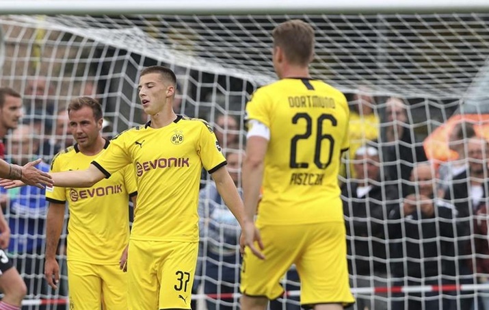 Giao hữu từ thiện: Dortmund đè bẹp Cottbus 5 bàn  - Bóng Đá