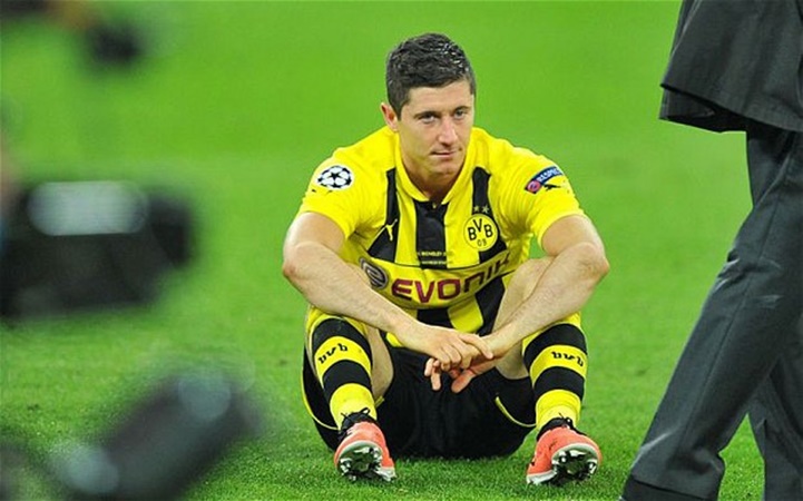 The first six months, I have to be honest, were really difficult for me (Lewy sang Dortmund) - Bóng Đá