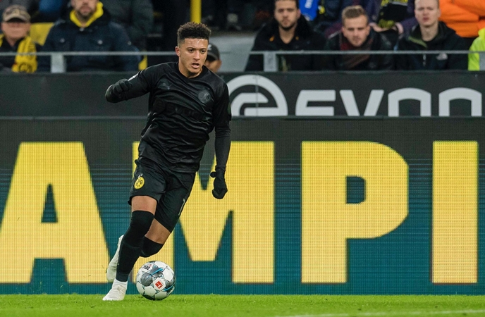 Borussia Dortmund's all-black birthday suit sells out in under three hours - Bóng Đá