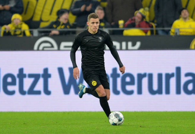 Đội hình tiêu biểu vòng 14 Bundesliga: Dortmund thị uy sức mạnh - Bóng Đá