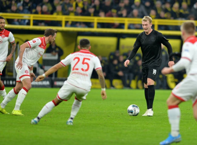 Đội hình tiêu biểu vòng 14 Bundesliga: Dortmund thị uy sức mạnh - Bóng Đá