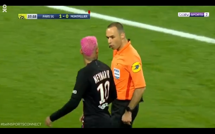 Neymar was booked for attempting a rainbow flick during PSG vs Montpellier - Bóng Đá