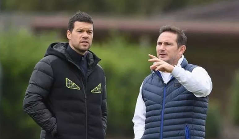 Chelsea and Bayern Munich hero Michael Ballack gives three reasons why Blues will lose tie - Bóng Đá