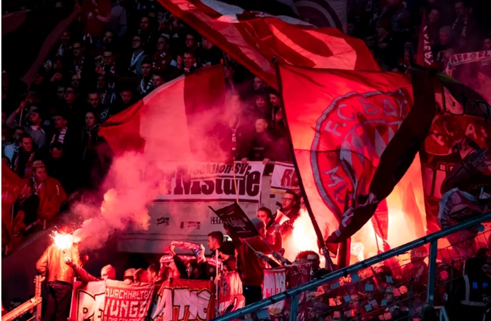 Karl-Heinz Rummenigge on Bayern fan banners: “A dark day for football - Bóng Đá