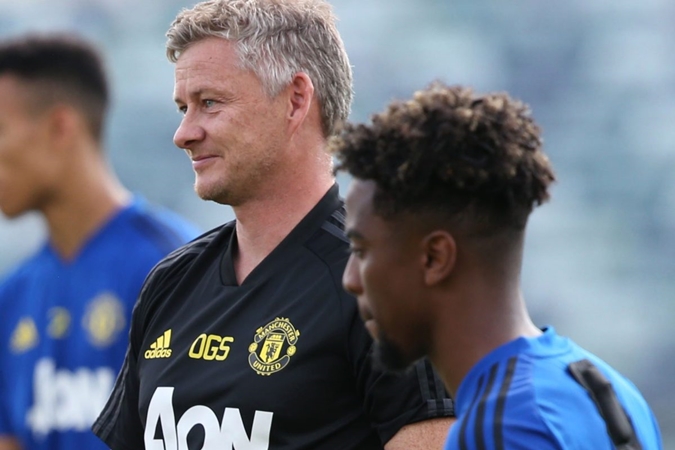 Chelsea interested in signing Manchester United wonderkid Angel Gomes  - Bóng Đá