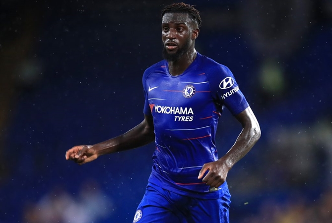 Các cầu thủ còn hợp đồng với CLB EPL ít ai nhớ: "Bom xịt" Chelsea, "tội đồ" Liverpool
