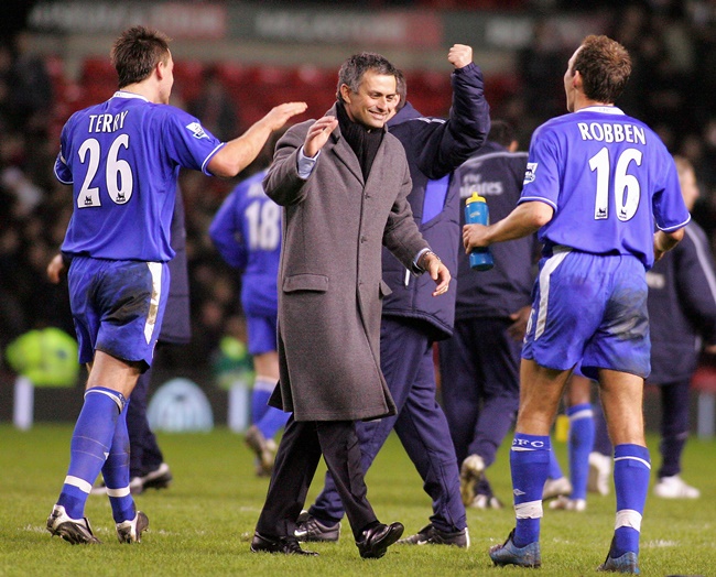 Mourinho từng tạo nên Chelsea bá đạo thế nào ở mùa đầu tiên tại nước Anh? - Bóng Đá