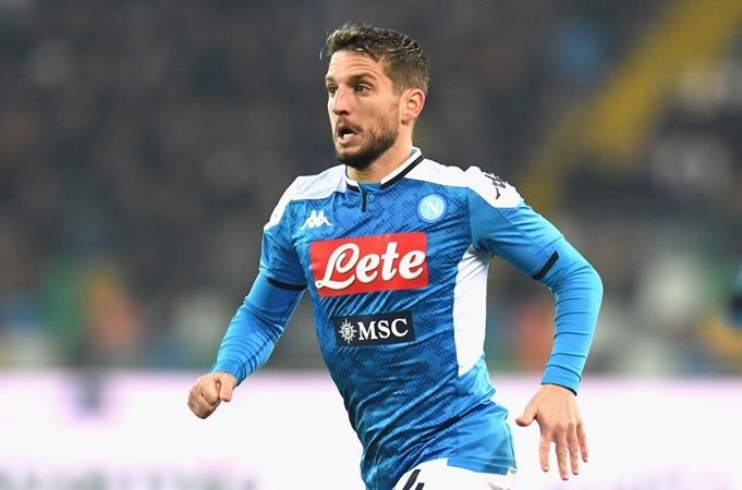 PSG Left Behind in Race to Sign Napoli Forward Dries Mertens  - Bóng Đá