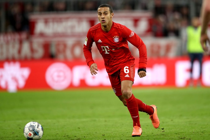 Thiago leaning toward stay with Bayern Munich after family discussions - Bóng Đá