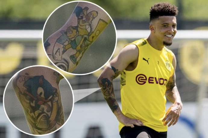 Jadon Sancho shows off his new tattoos during Borussia Dortmund training - Bóng Đá