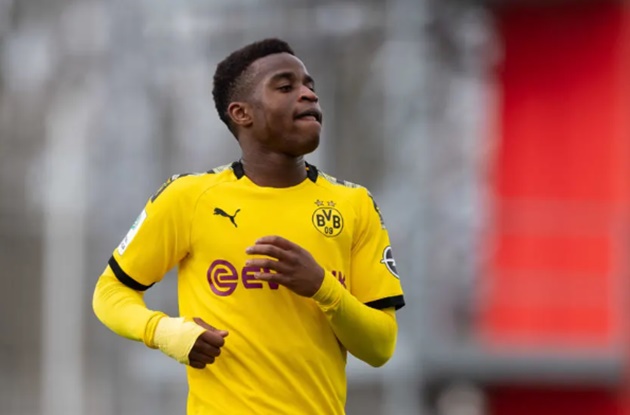 Borussia Dortmund are planning with youth star Youssoufa Moukoko - Bóng Đá