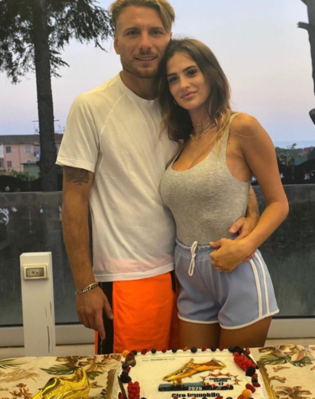 Lazio marksman Immobile and Instagram stunner wife pose with 'Golden Shoe' cake after he tops goal charts - Bóng Đá