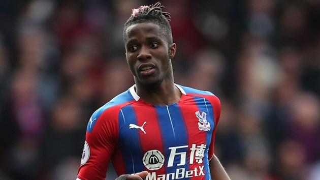 The Wilfried Zaha to Borussia Dortmund rumour simply does not add up - Bóng Đá