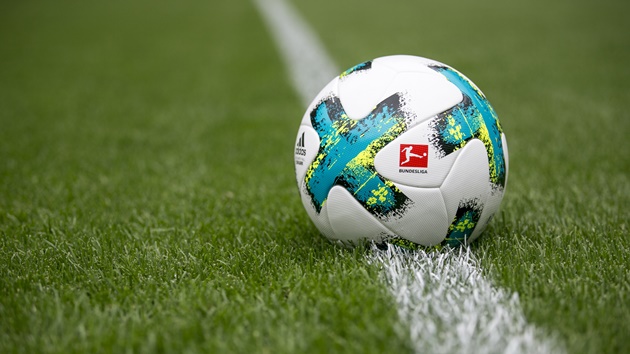 Football games in Germany will continue to be played behind closed doors - Bóng Đá