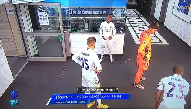 Tunnel footage reveals Karim Benzema laying into Real Madrid team-mate Vinicius - Bóng Đá