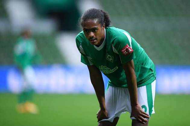  Tahith Chong impresses from the bench for Werder Bremen as he forces a controversial late penalty - Bóng Đá