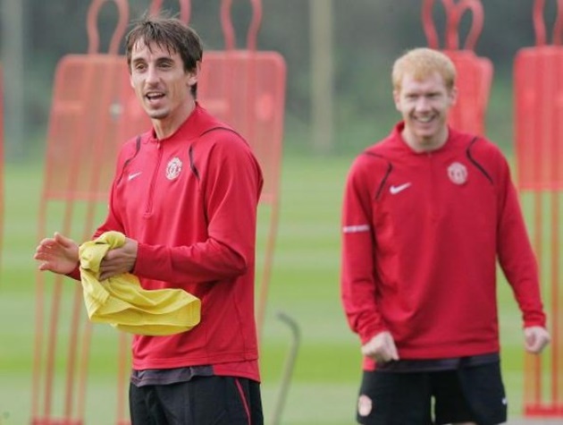Scholes disagrees with Neville over ‘devastating’ Man Utd trio - Bóng Đá