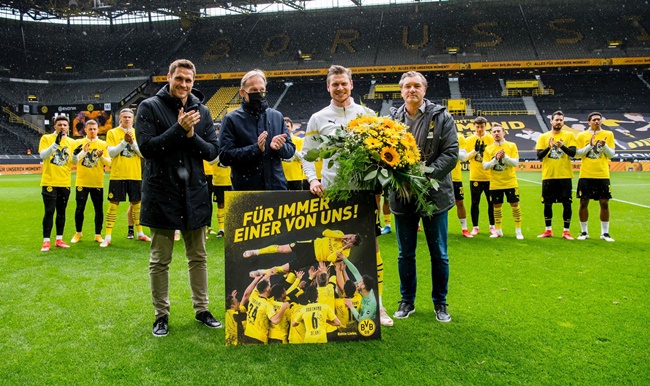 Lukasz Piszczek sets Bundesliga record on farewell appearance - Bóng Đá