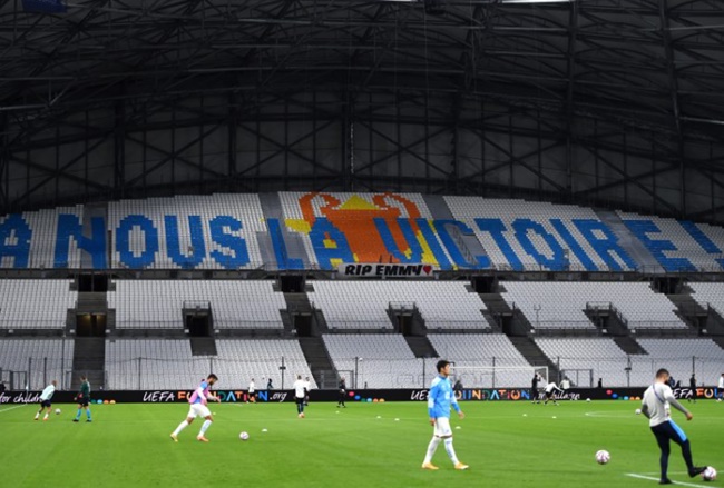 Sự cố ở trận Marseille PSG - Bóng Đá