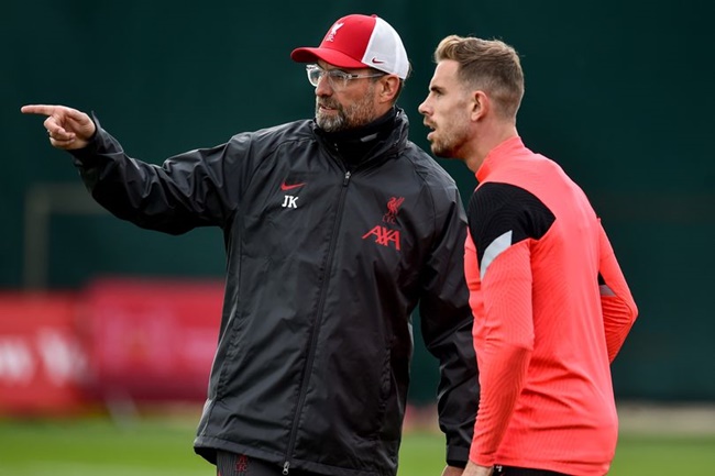 Jurgen Klopp explains how long 'crazy devil' Jordan Henderson will be at the top - Bóng Đá