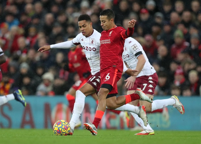Liverpool áp đảo Aston Villa.