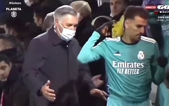 Sòng ngầm tại Real, Ancelotti bị học trò phản ứng ra mặt - Bóng Đá