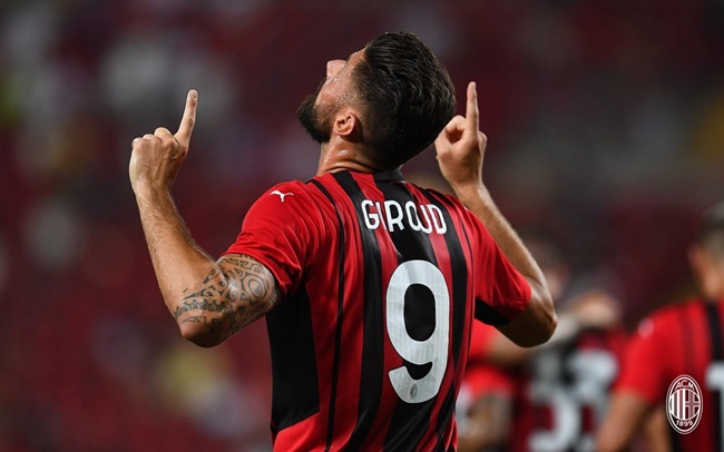 Giroud chấm dứt lời nguyền số 9 của Milan - Bóng Đá