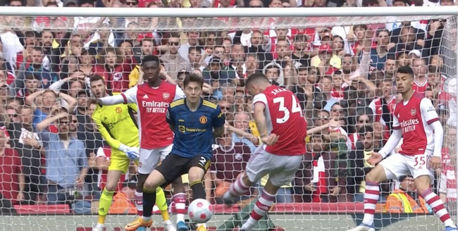 Tranh cãi về bàn thắng thứ 3 của Arsenal trước Man Utd - Bóng Đá