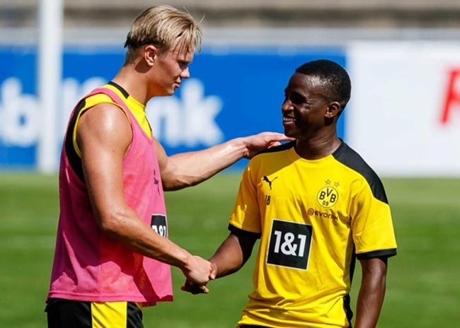 “Thần đồng” được Haaland ca ngợi đang phản bội niềm tin của Dortmund - Bóng Đá
