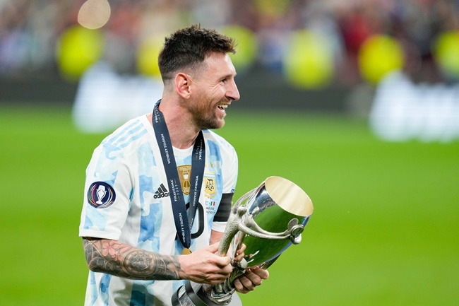 Messi và những khoảnh khắc solo làm náo loạn sân Wembley - Bóng Đá