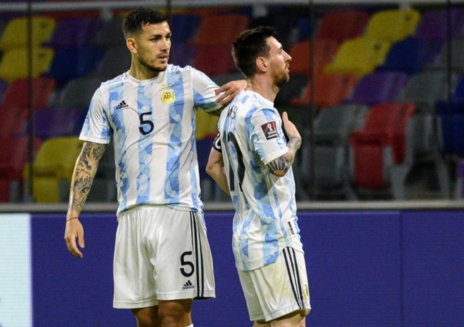 Paredes tiết lộ Messi nổi nóng - Bóng Đá