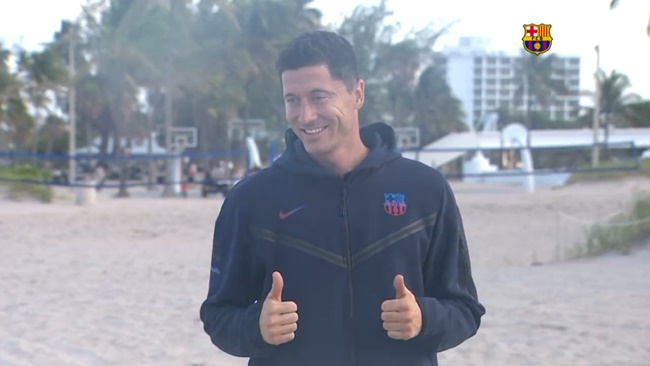 Lewandowski xuất hiện tại Miami, chuẩn bị ra mắt Barca - Bóng Đá