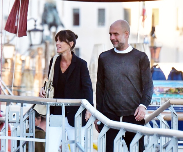 Pep Guardiola and wife Cristina take stroll and romantic boat trip - Bóng Đá