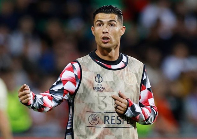 Cristiano Ronaldo charged by the FA after angry incident with autistic teenager - Bóng Đá