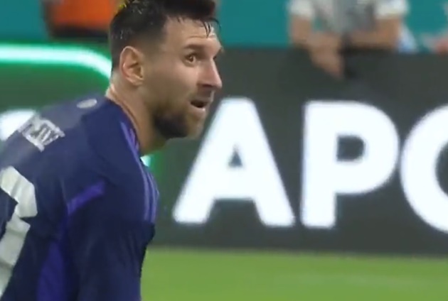 Argentina nổi máu điên vì Messi bị chơi xấu - Bóng Đá