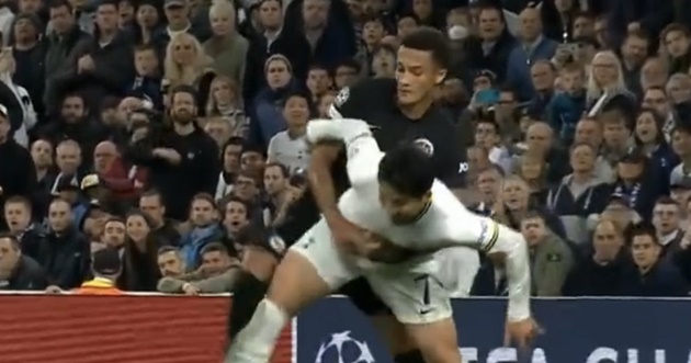  Tottenham players remind Champions League referee to brandish red card for Tuta - Bóng Đá