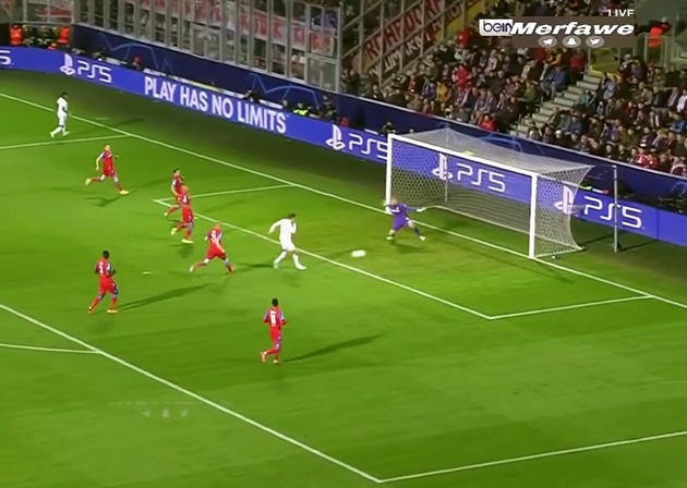 Bayern vượt qua vòng bảng; Son - Kane nâng bước Tottenham - Bóng Đá