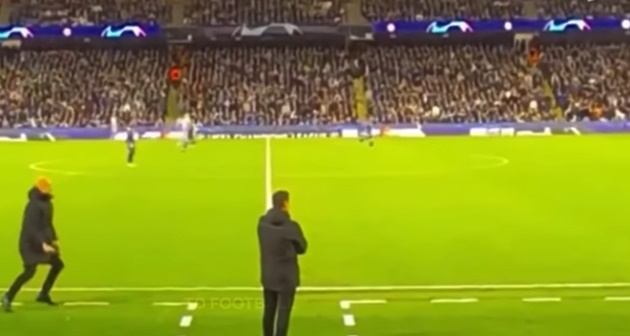 Pep Guardiola quỳ gối trước 3 'ma' tốc độ - Bóng Đá