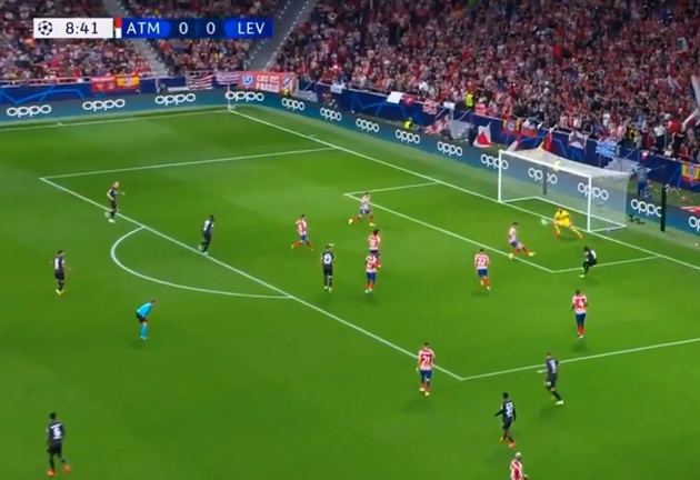 Nghẹt thở quả penalty 90+9, Atletico nối gót Barca chia tay C1 - Bóng Đá