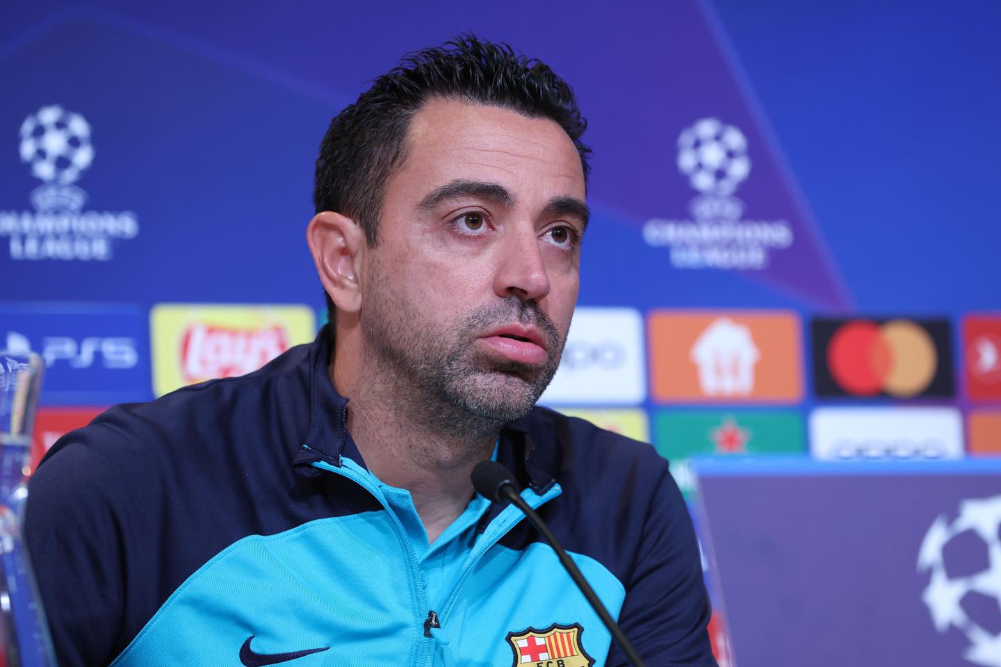 Xavi lên tiếng về kế hoạch chuyển nhượng của Barca - Bóng Đá