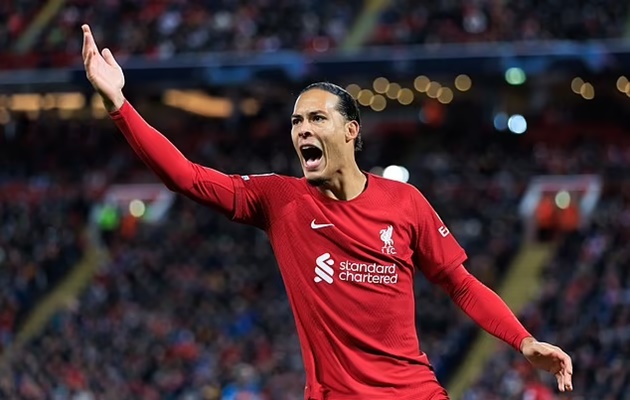 Virgil van Dijk brands criticism of Lisandro Martinez 'ABSOLUTE RUBBISH' as he leaps to the defence of Man United centre-back - Bóng Đá