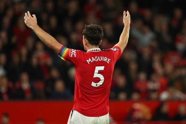 Erik ten Hag offers no guarantees to Harry Maguire as Manchester United star looks to earn start against Aston Villa  - Bóng Đá
