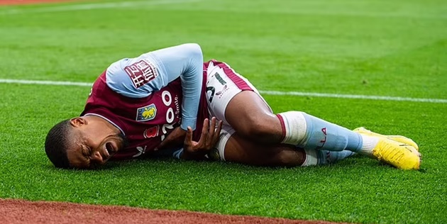 Toàn cảnh Martinez thúc củi chỏ cục súc khiến Aston Villa phẫn nộ - Bóng Đá