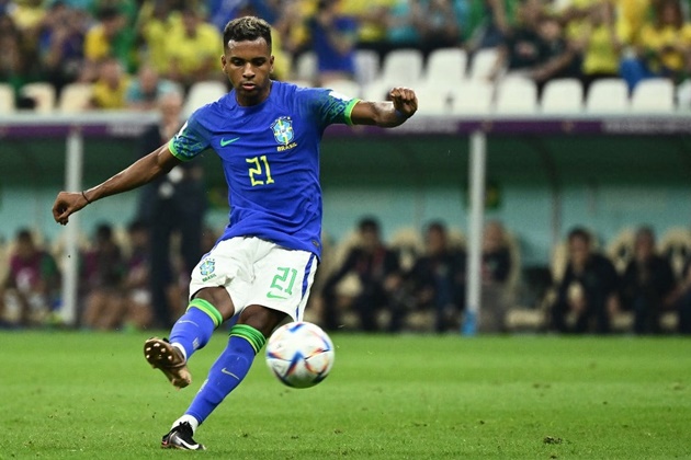 Neymar chấn thương ảnh hưởng đến Brazl dù người đá số 10 thay thế là Rodrygo chơi nỗ lực.