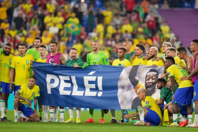 Cả Brazil thực hiện hành động điểm 10 dành cho Pele - Bóng Đá